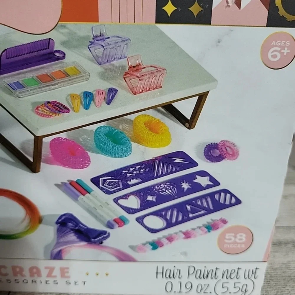 NEW FAO Schwarz Ultimate Hair Craze Fashion Accessories Set 58 PC Crazy Hair‎